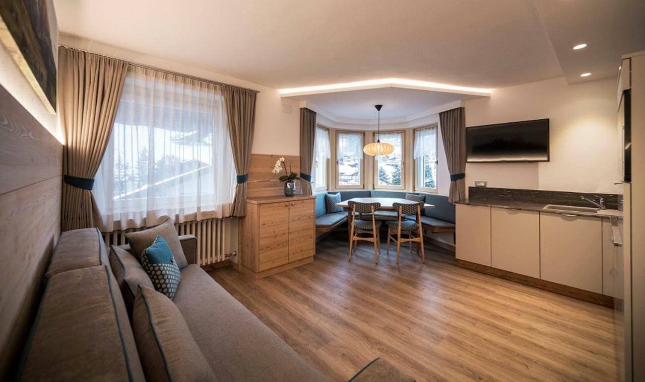 Villa Aurelia Ортизей Екстериор снимка